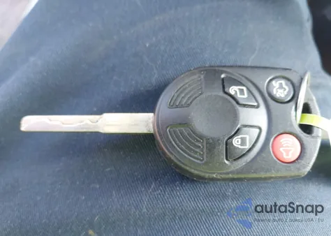 2016 Ford Focus Se z USA, uszkodzony, nr VIN 1FADP3F22GL231049